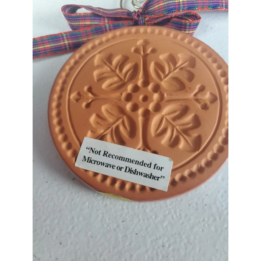 COOKIE PRESS XMAS ORNAMENT DEMDACO FOLIAGE STONEWARE BY TIGUE & TURNER RECIPE